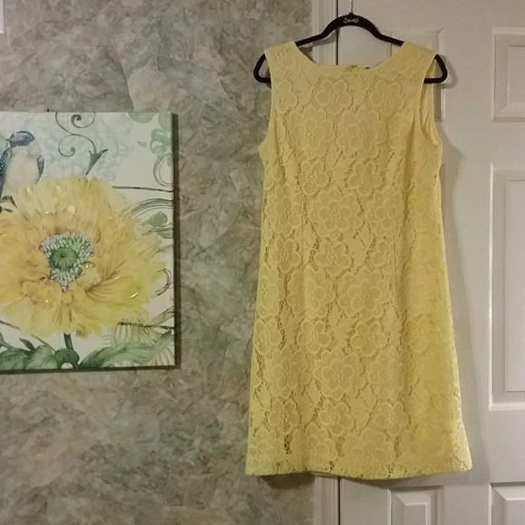 New York & Company Dresses & Skirts - **SOLD** ⏰NY&C | Flowered-Lace Shift